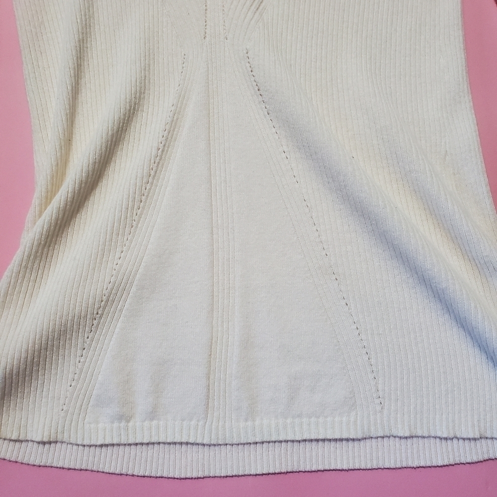 ✨️ DKNY Jeans Cream Off White Knit Sweater ✨️ - Picture 4 of 6